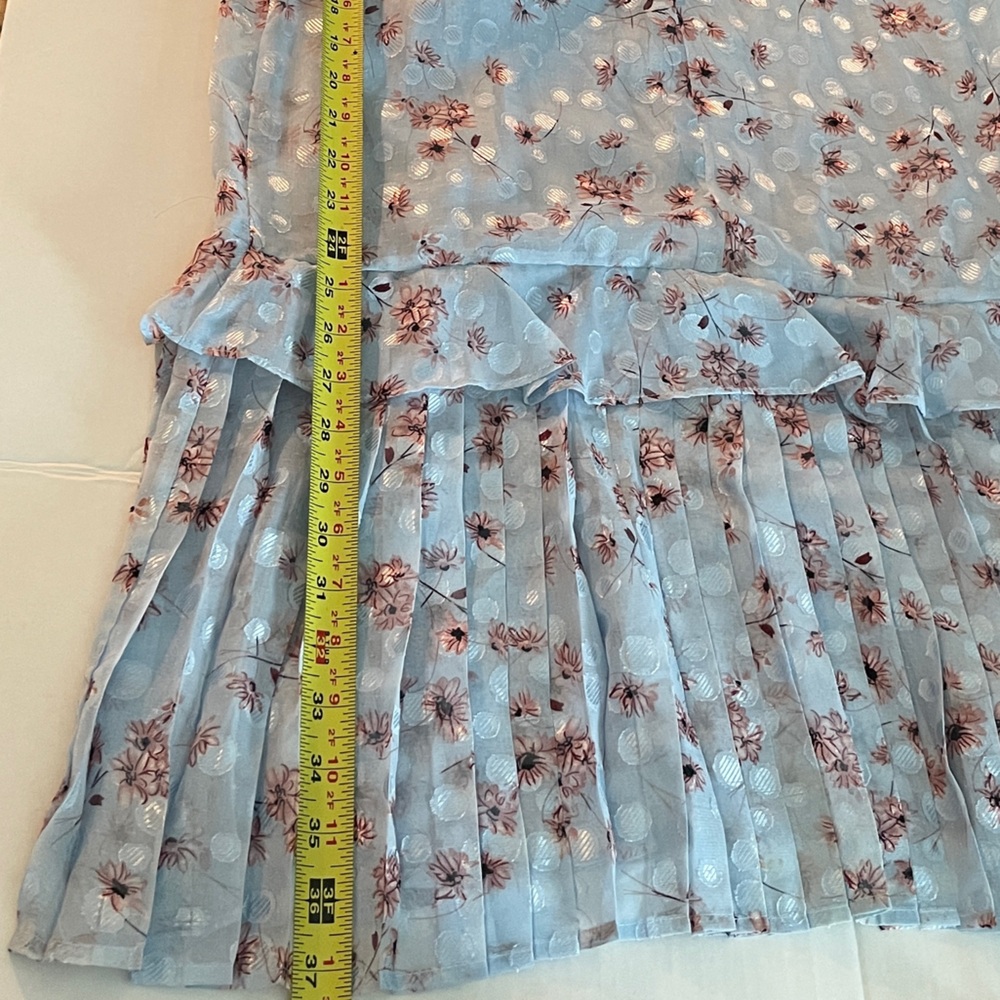 Lulus Terrace View Midi Dress M Floral Pleated NWT Cottagecore Romantic Party - Picture 13 of 16